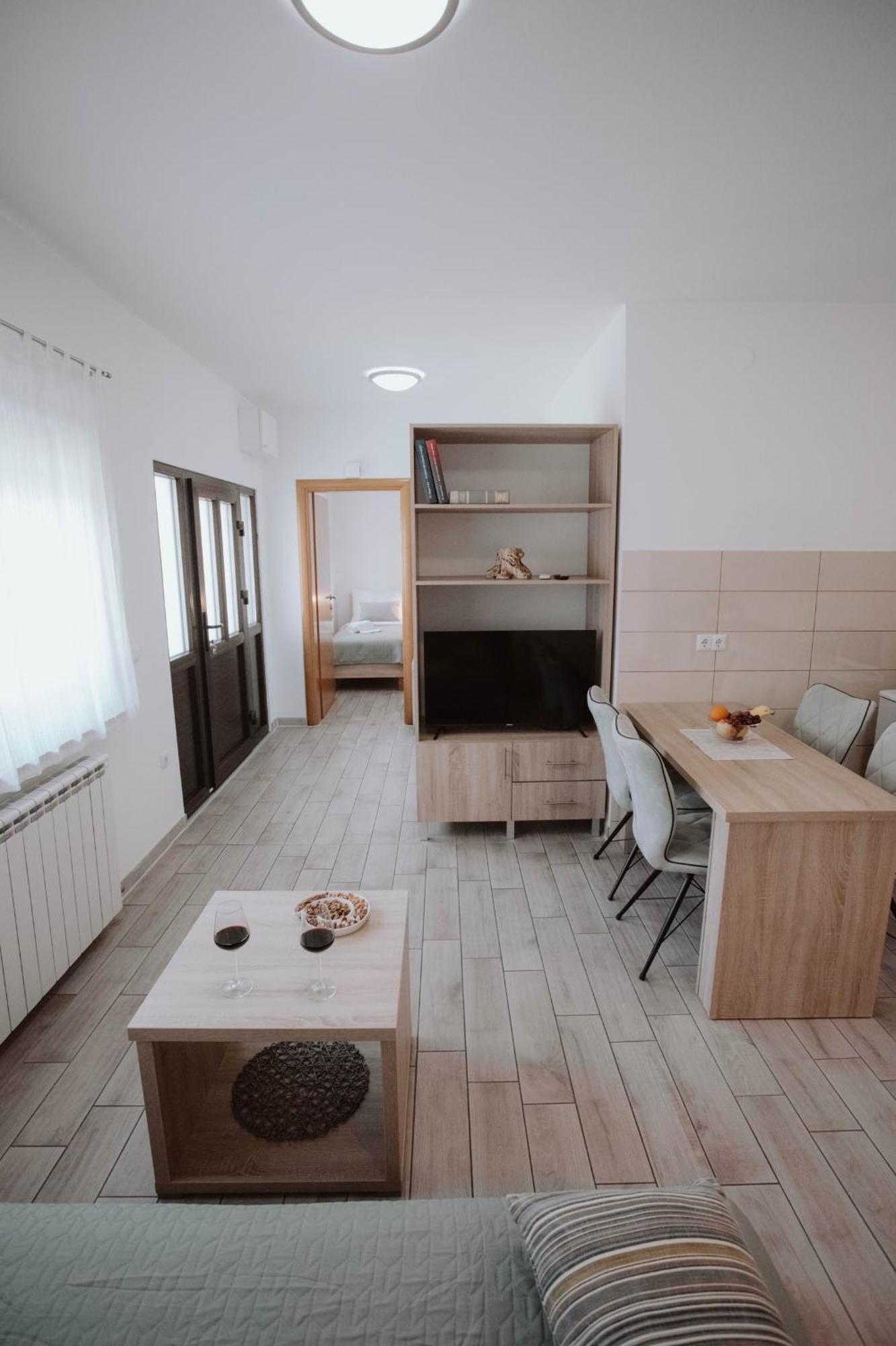 Apartments Peric - ז'ופניה מראה חיצוני תמונה