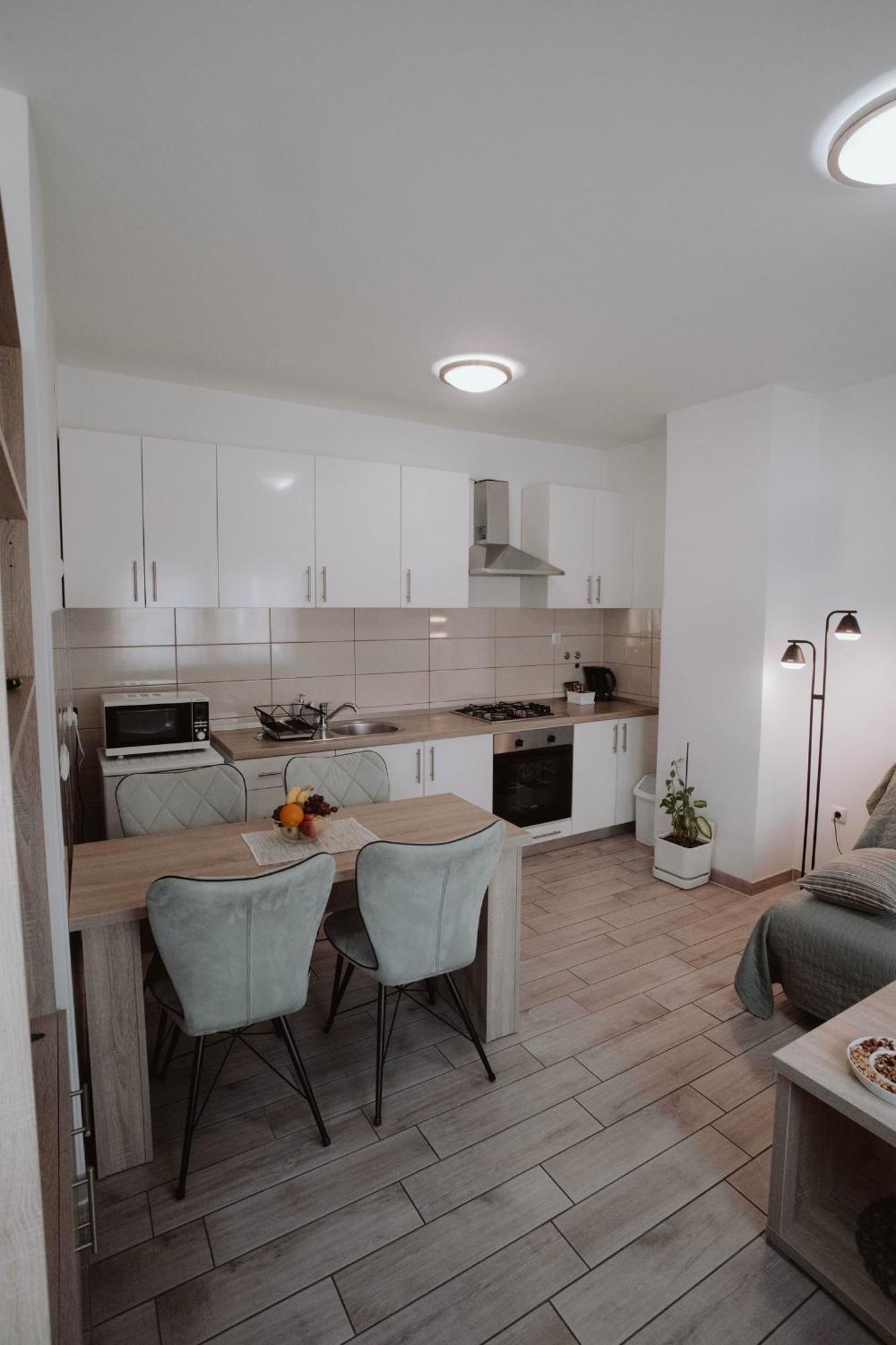 Apartments Peric - ז'ופניה מראה חיצוני תמונה