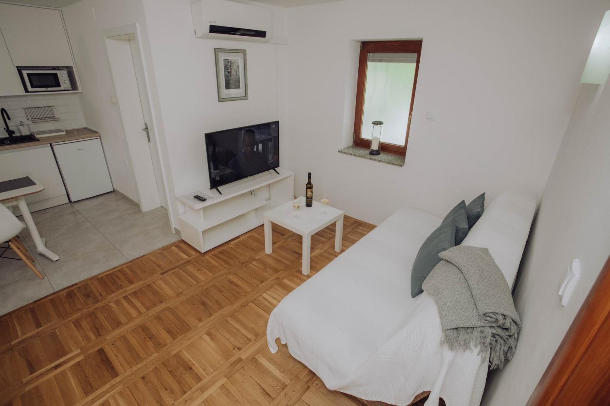 Apartments Peric - ז'ופניה מראה חיצוני תמונה